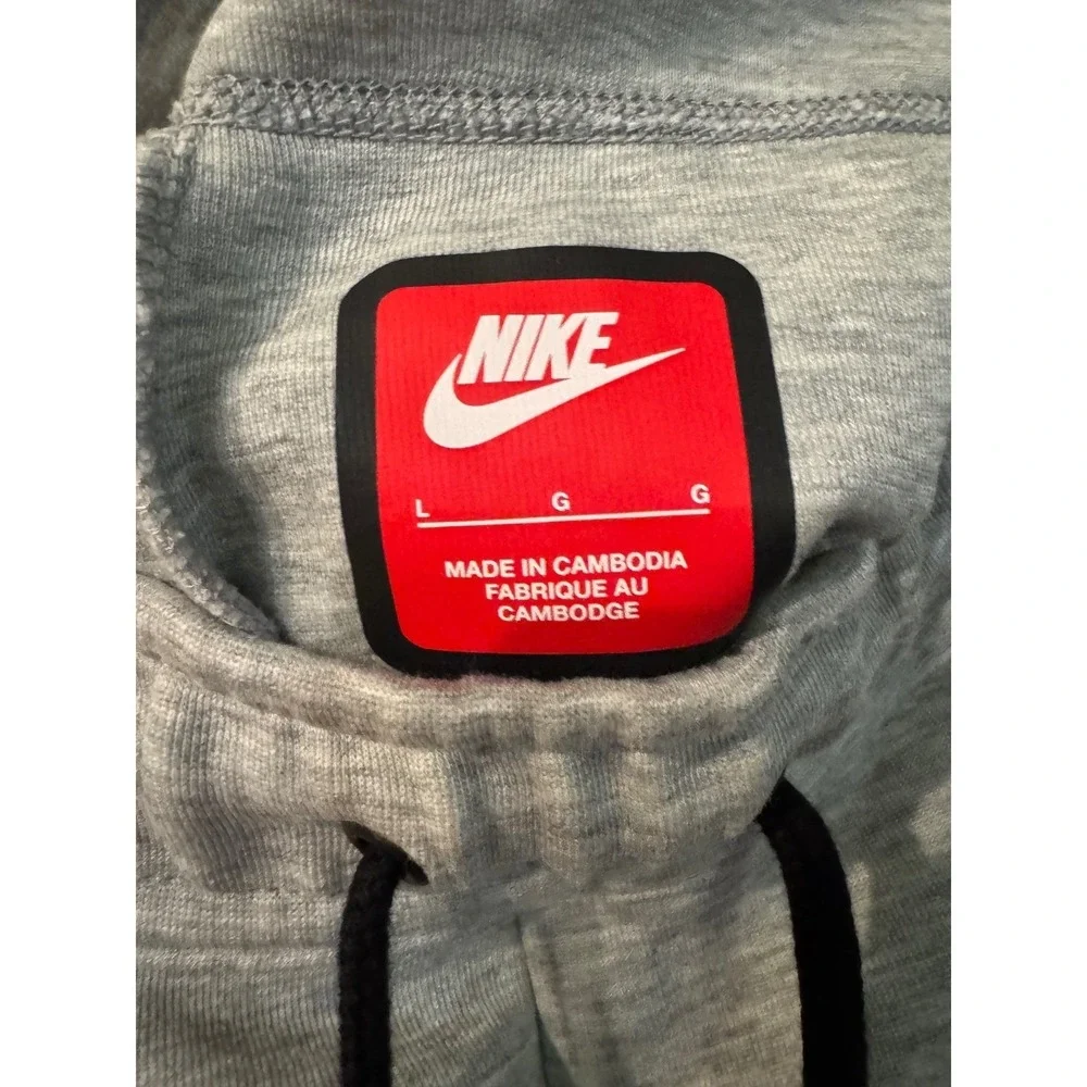 Nike Tech Fleece Men's‎ Gray Shorts Lightweight Athletic Training Large (B) - Picture 7 of 8